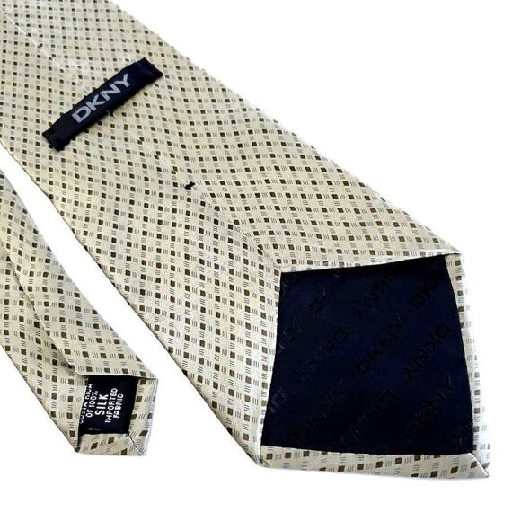 DKNY‎ Brown Geometric Print Wide Silk Tie - Picture 5 of 6